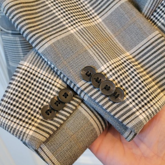 H & M - Picture 4 of 15